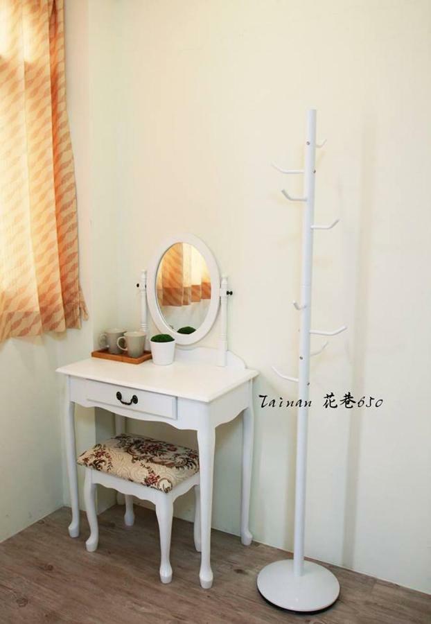 Flower Lane 650 Apartment Tainan Exterior photo