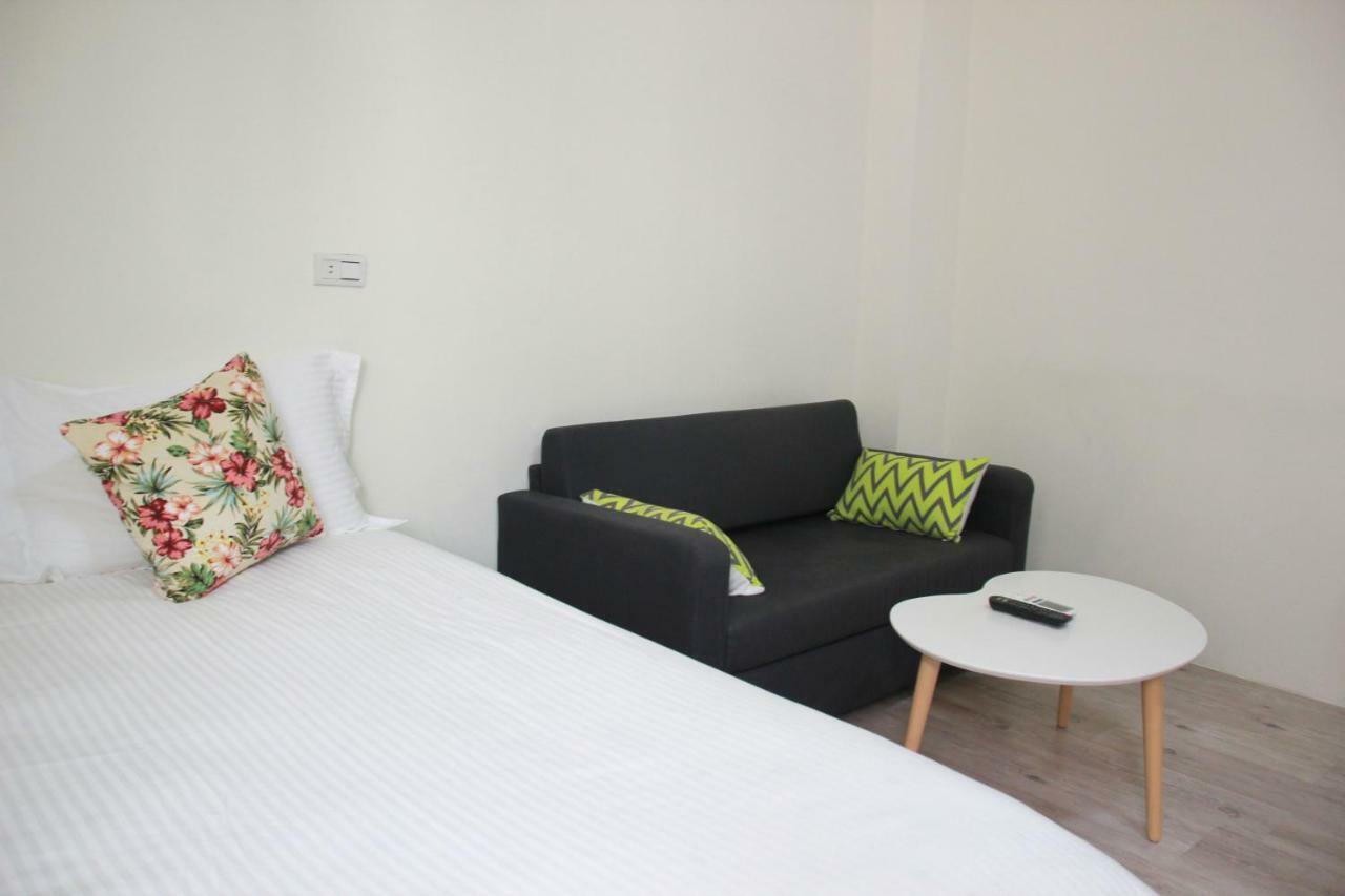 Flower Lane 650 Apartment Tainan Exterior photo